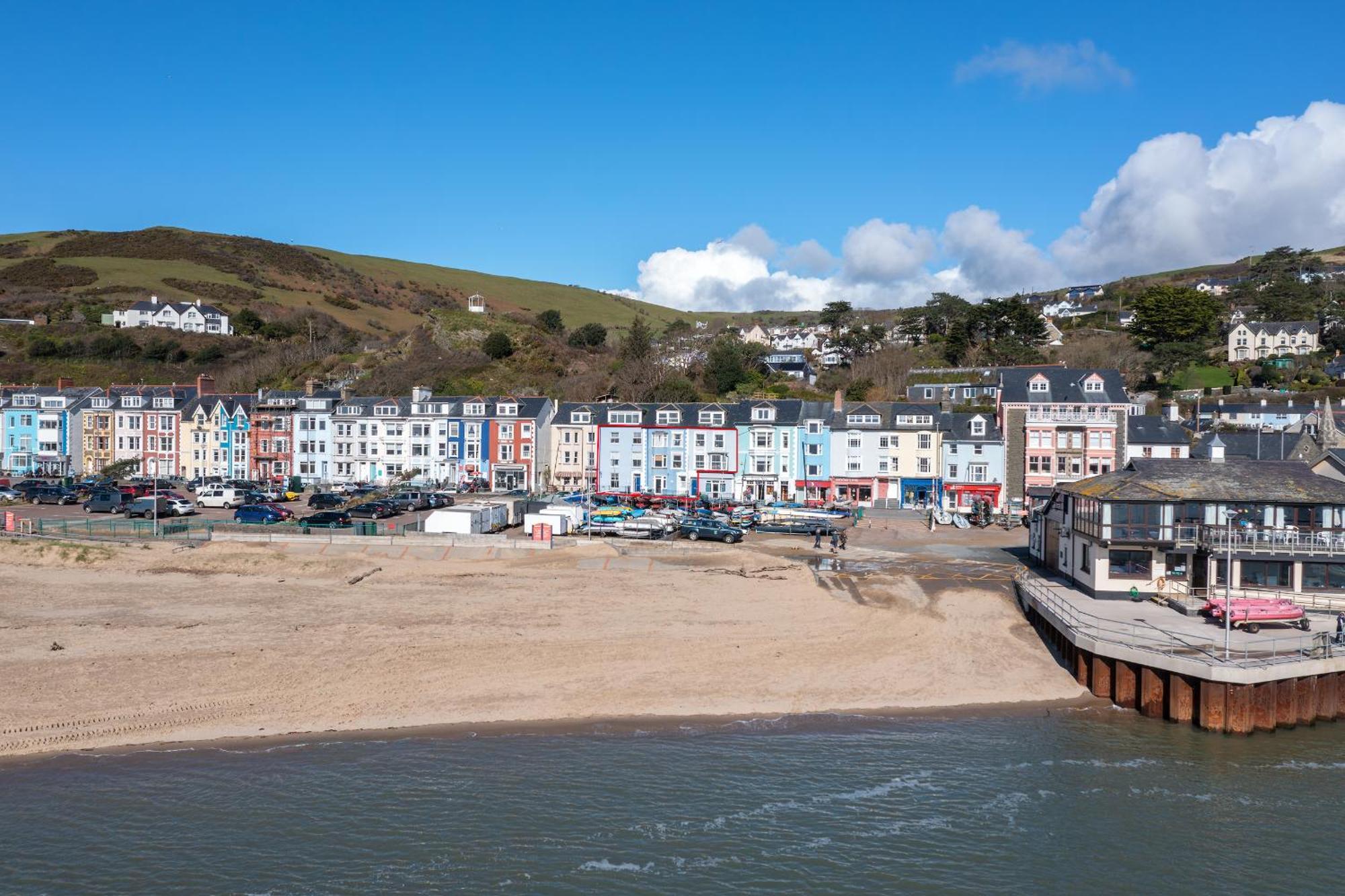 Beach Front Flat In Aberdovey Apartment Aberdyfi Exterior photo