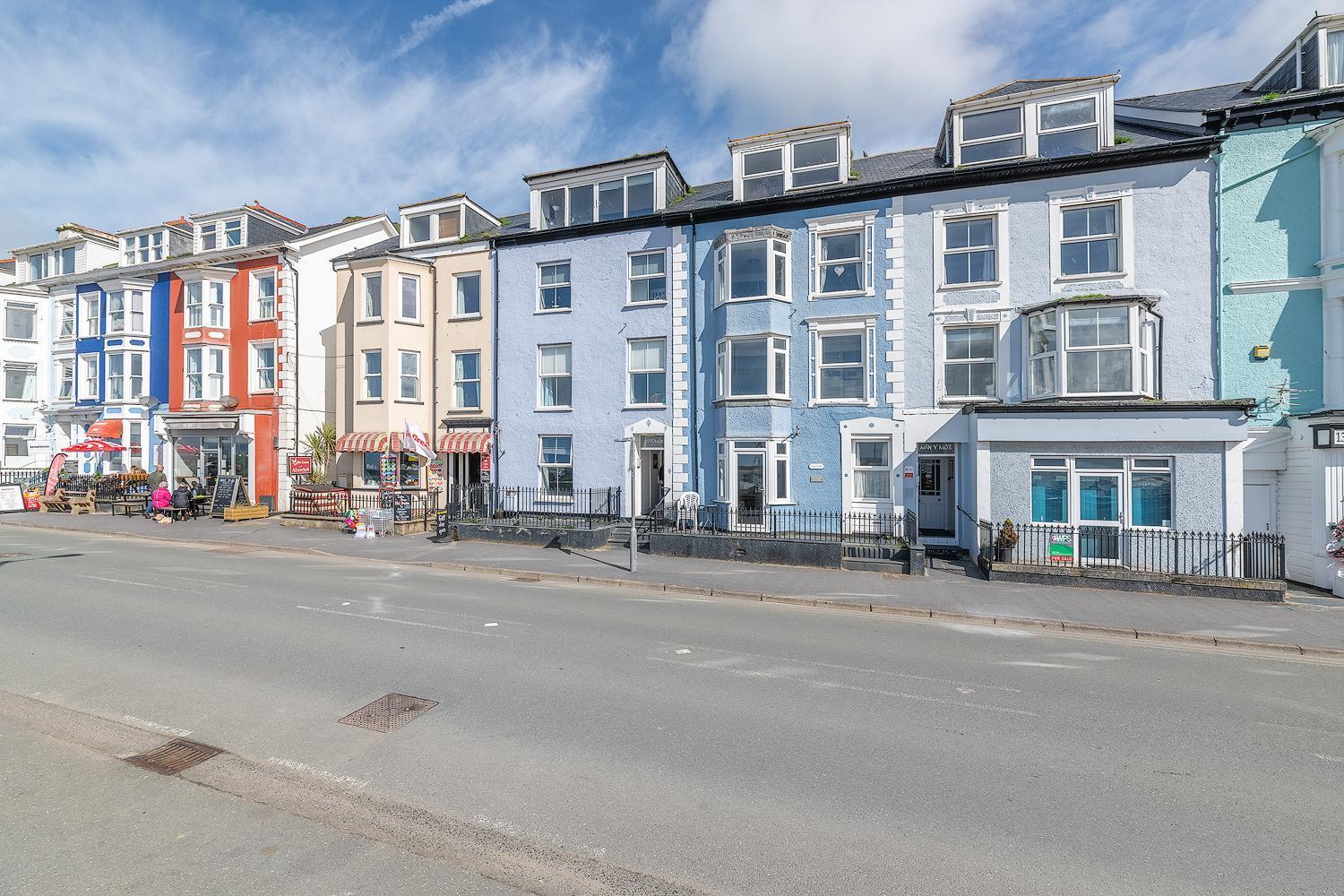 Beach Front Flat In Aberdovey Apartment Aberdyfi Exterior photo